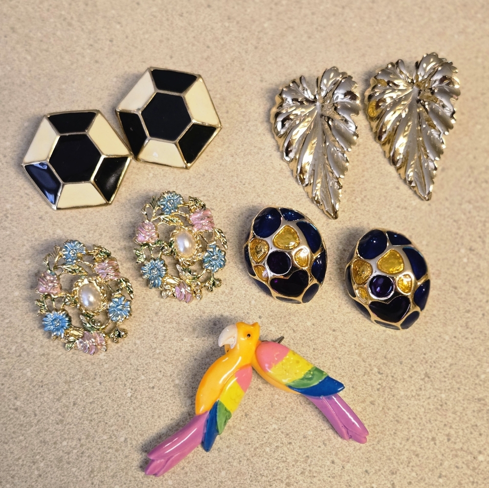 Bundle Of Vintage Retro Earrings Lot Of 5 Pairs Costume Jewelry
